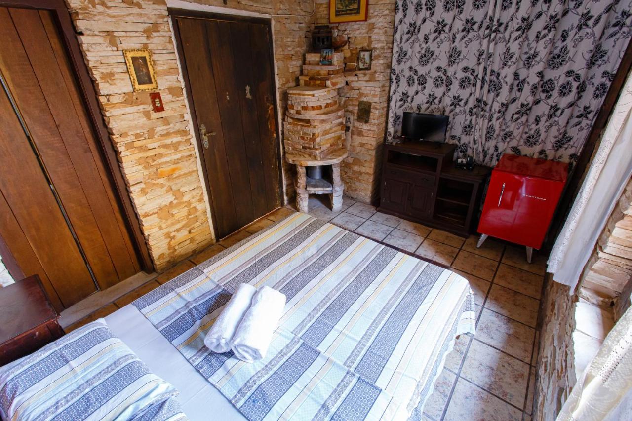 Chale De Pedra - Hospedaria São Tomé das Letras Bagian luar foto