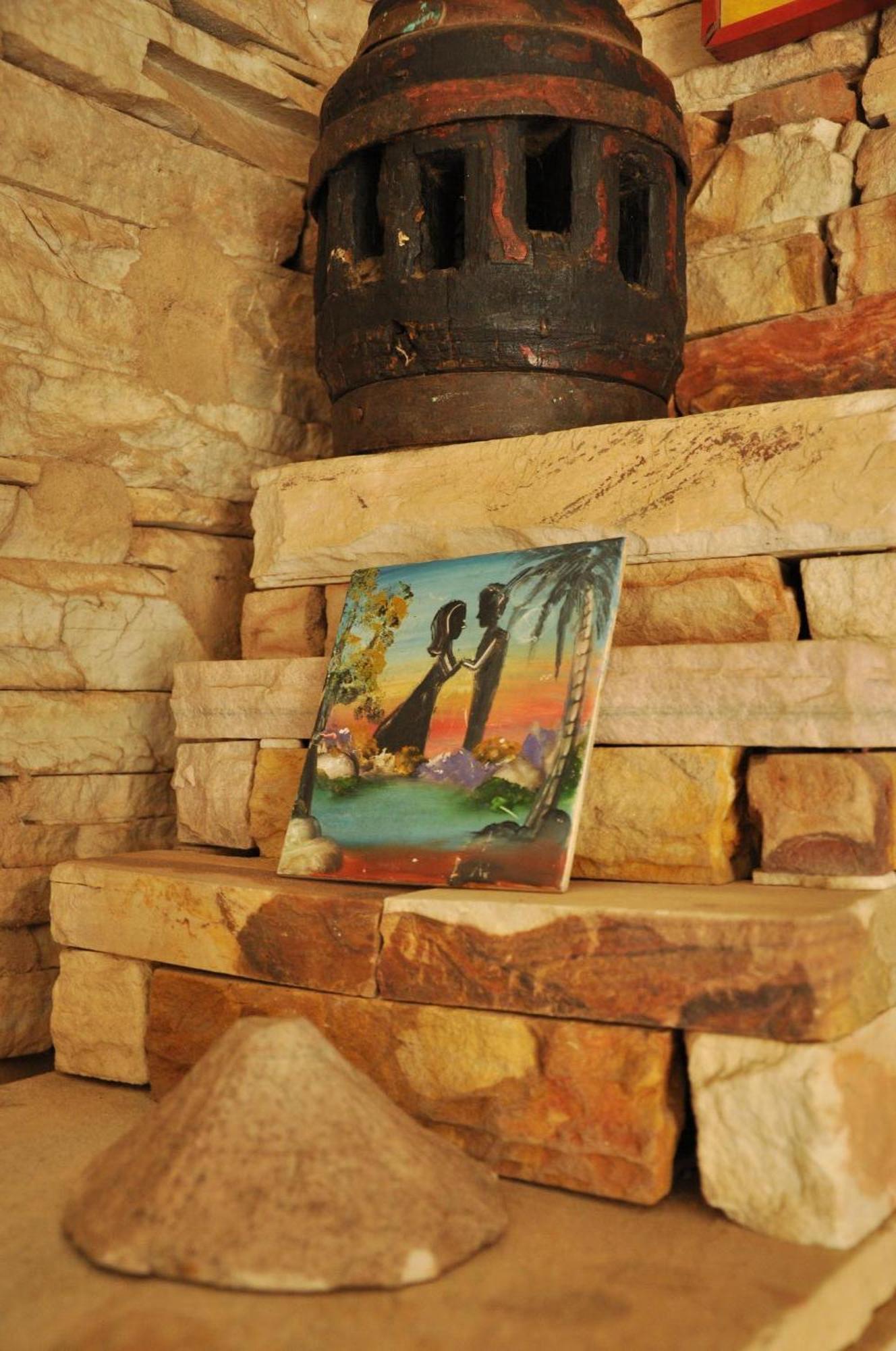 Chale De Pedra - Hospedaria São Tomé das Letras Ruang foto